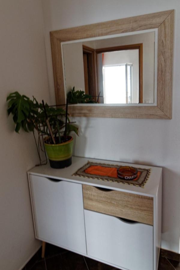 App Marin Appartement Šilo Buitenkant foto