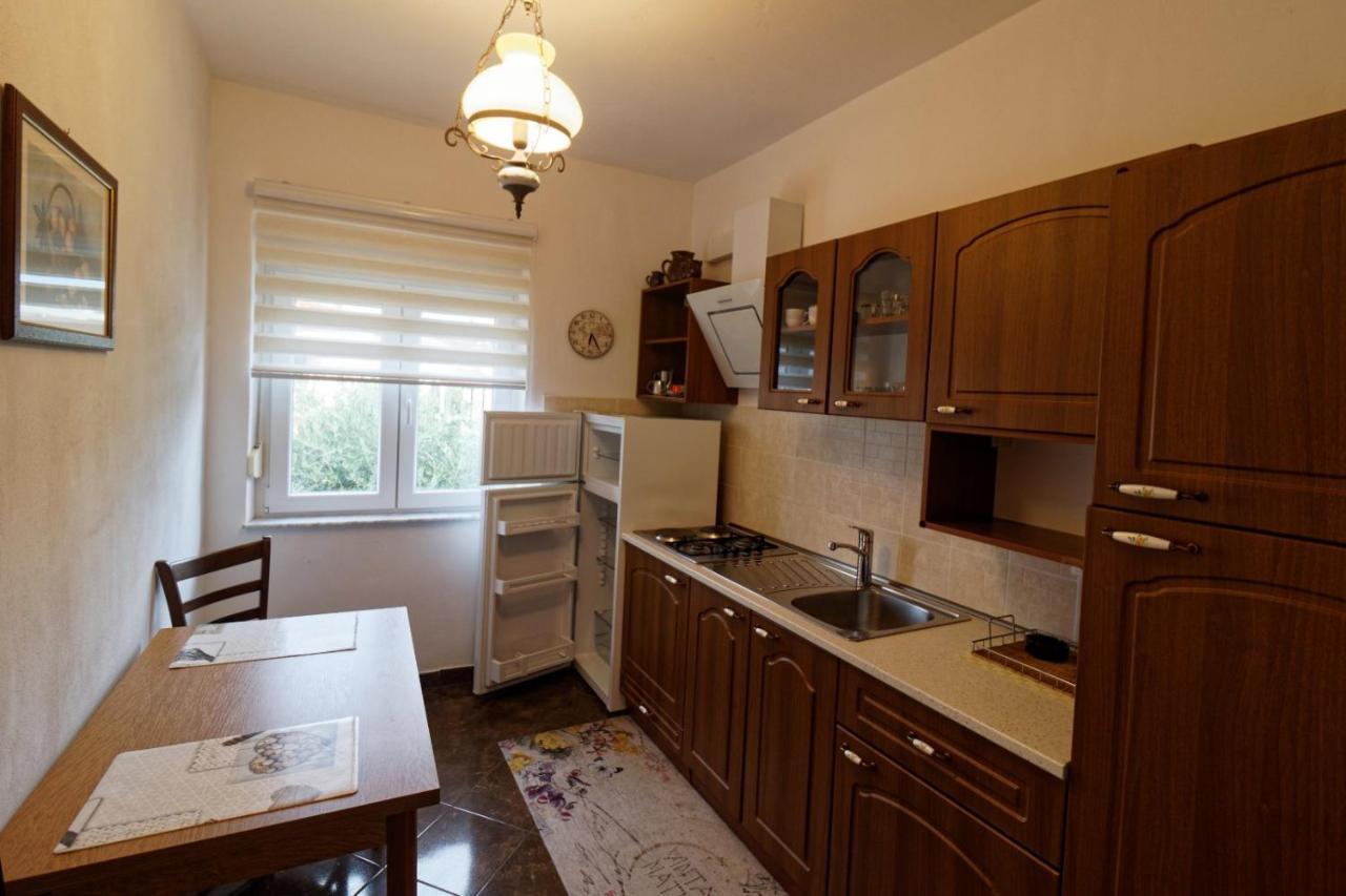 App Marin Appartement Šilo Buitenkant foto